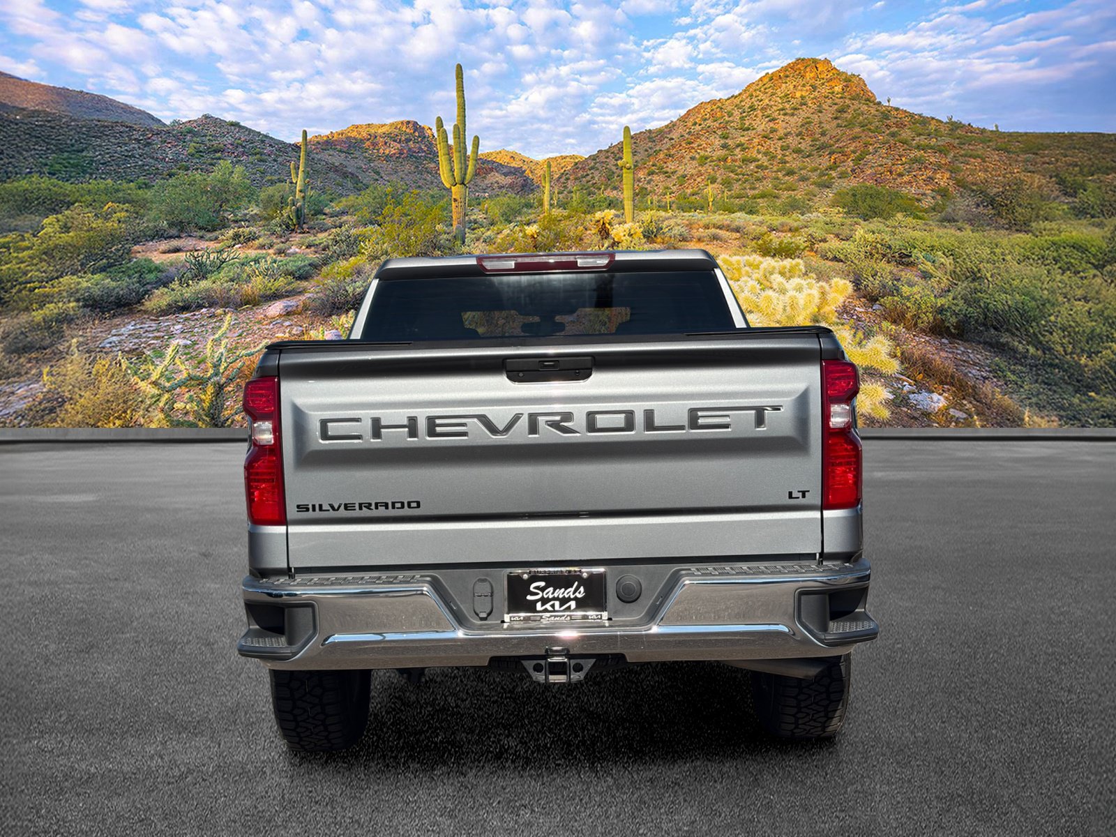 Used 2021 Chevrolet Silverado 1500 LT w/ LPO, Dark Essentials Package RWD image 6