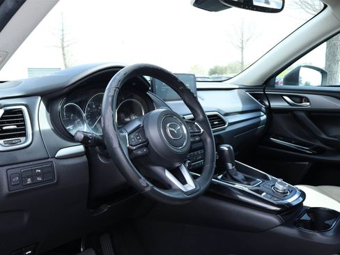 Used 2021 MAZDA CX-9 Touring w/ Touring Premium Package image 2