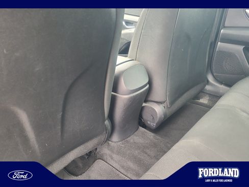 Used 2022 Hyundai Elantra SE FWD image 31