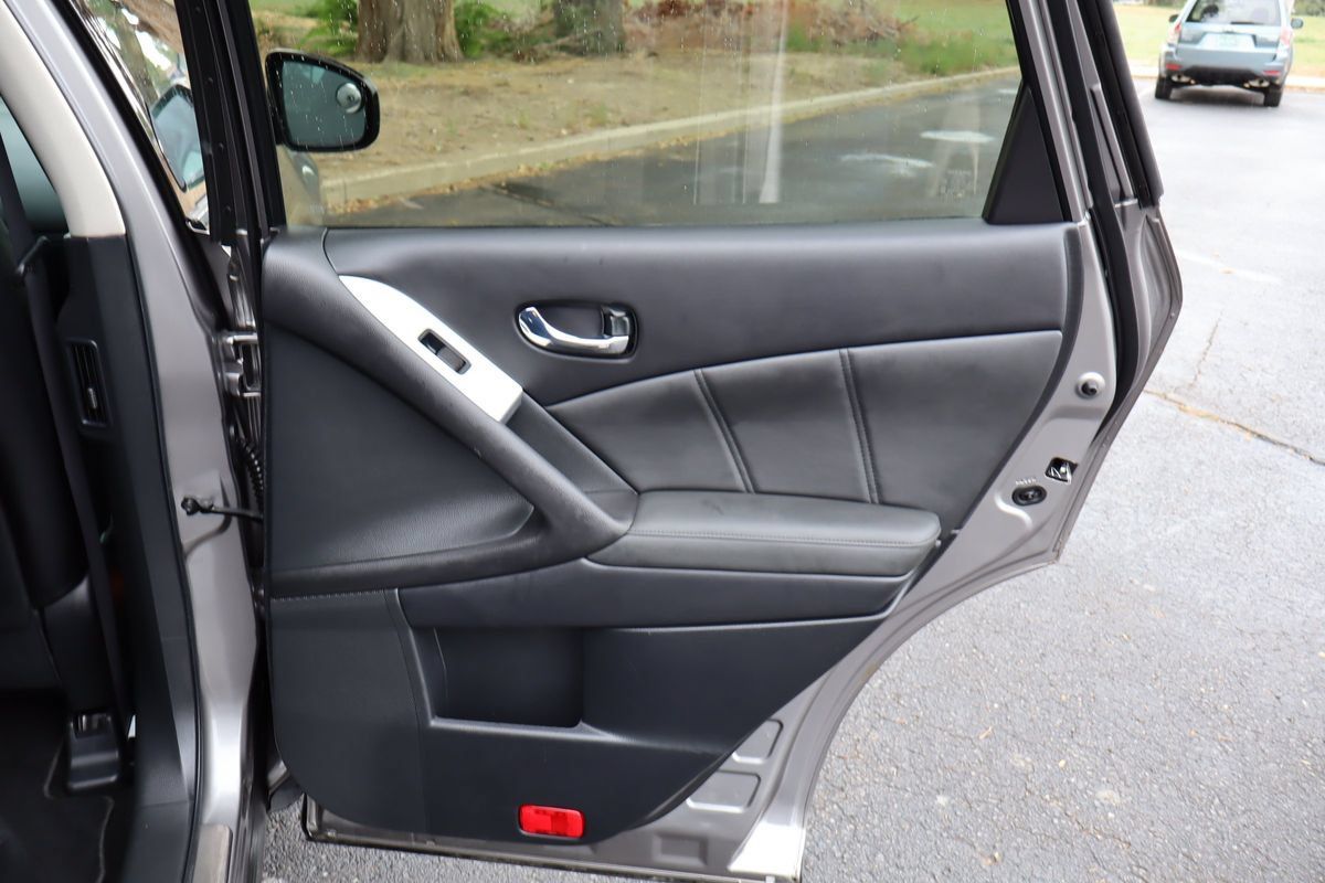 Used 2012 Nissan Murano SL AWD/4WD image 25