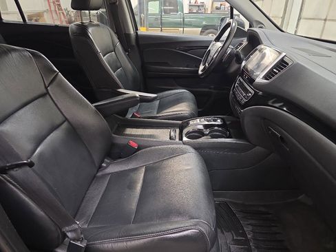 Used 2016 Honda Pilot Touring image 43