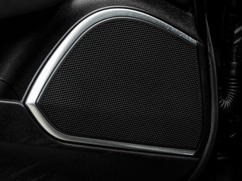 Used 2022 Alfa Romeo Giulia Ti image 32