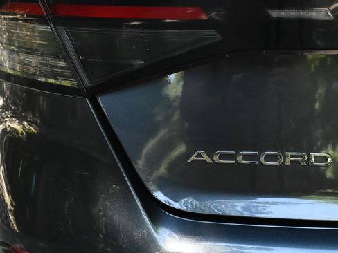 Used 2023 Honda Accord EX image 29
