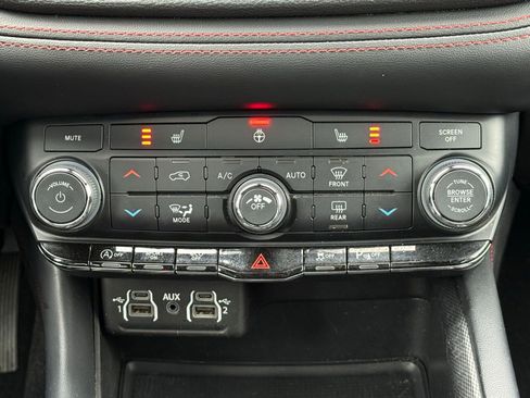 Used 2023 Dodge Durango GT AWD/4WD image 22