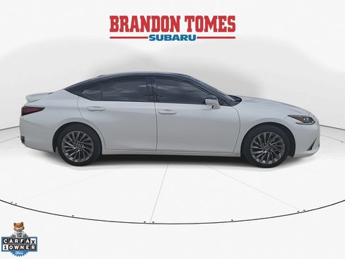 Used 2025 Lexus ES 300h w/ Technology Package FWD image 10