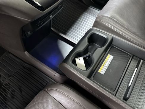 Used 2018 Honda Odyssey Elite image 24