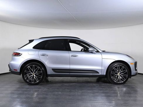 Certified 2026 Porsche Macan AWD/4WD image 8