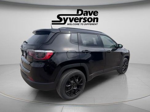 New 2026 Jeep Compass Latitude AWD/4WD image 4