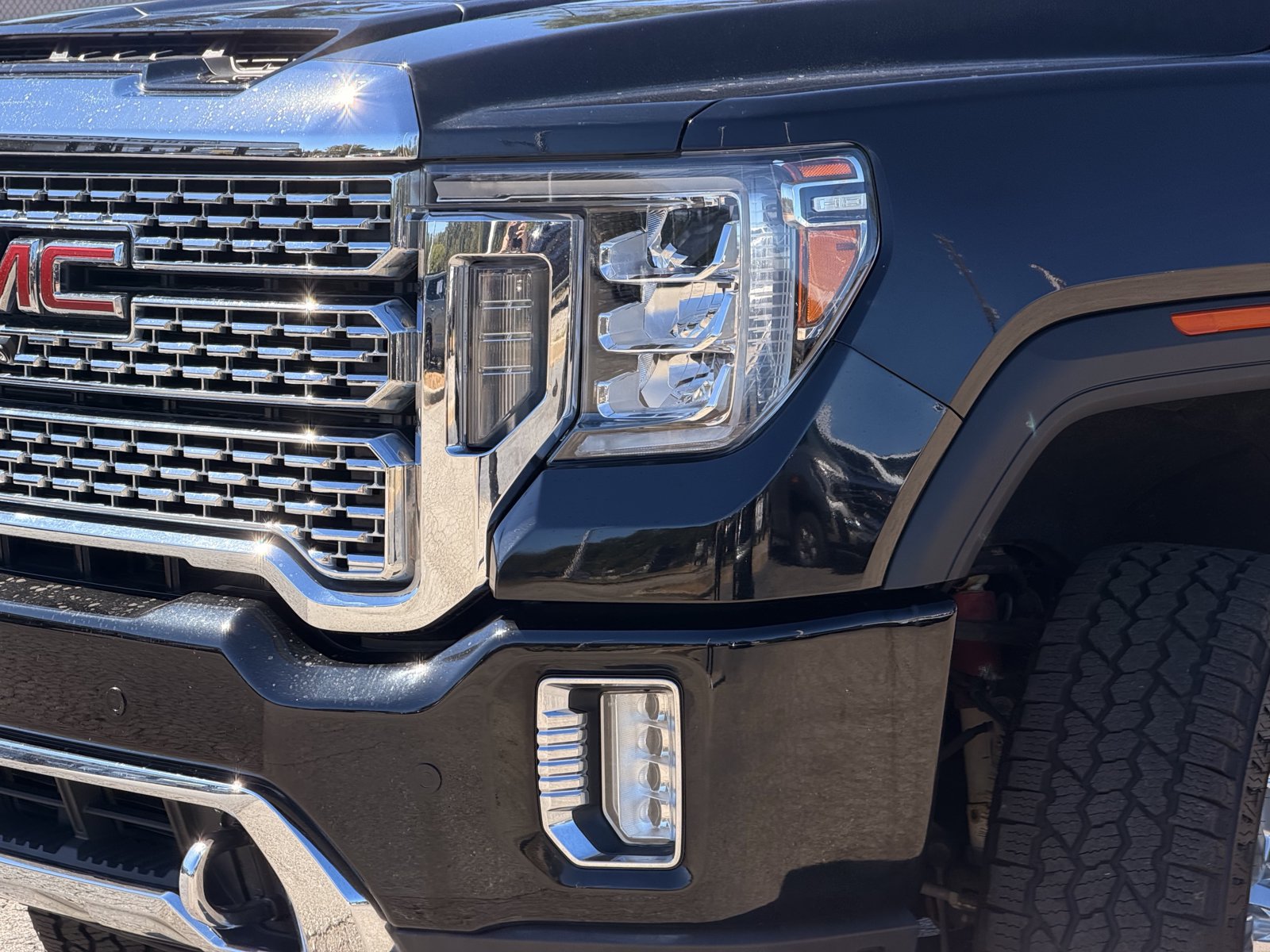 Used 2020 GMC Sierra 2500 Denali w/ Technology Package AWD/4WD image 8
