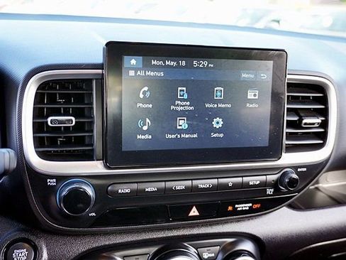 Certified 2025 Hyundai Venue SEL FWD image 26