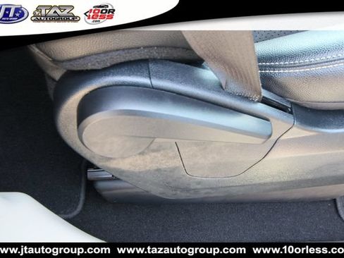 Used 2020 Dodge Grand Caravan SXT FWD image 15
