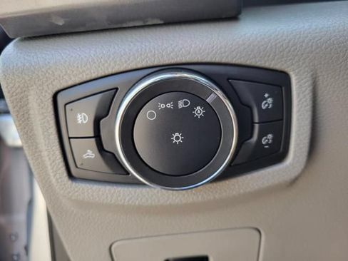 Used 2017 Ford F150 XLT w/ Equipment Group 302A Luxury AWD/4WD image 21