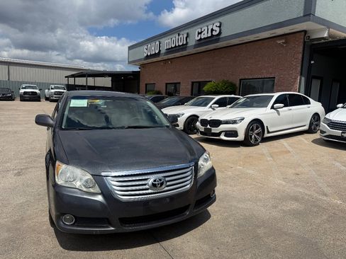 Used 2009 Toyota Avalon XLS FWD image 8