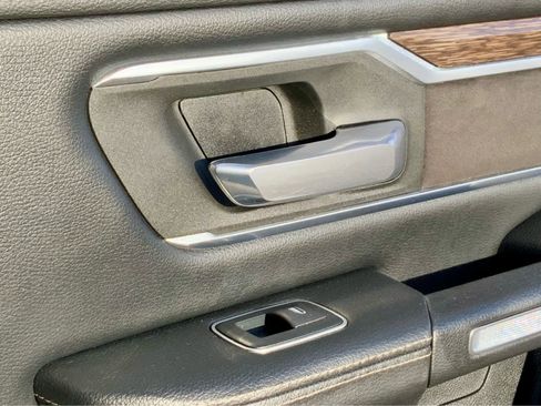 Used 2020 RAM 1500 Laramie w/ Off Road Group image 61