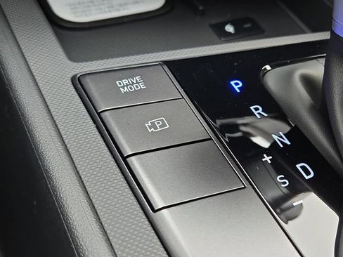 New 2026 Hyundai Elantra Sport FWD image 16