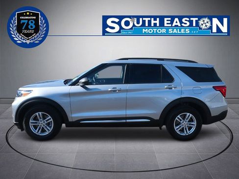 Used 2020 Ford Explorer XLT w/ Equipment Group 202A image 7
