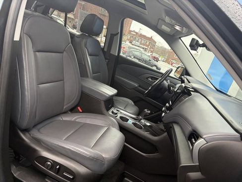 Used 2018 Chevrolet Traverse Premier image 23