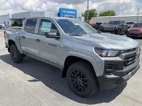 New 2026 Chevrolet Colorado W/T w/ WT Custom Package RWD image 2