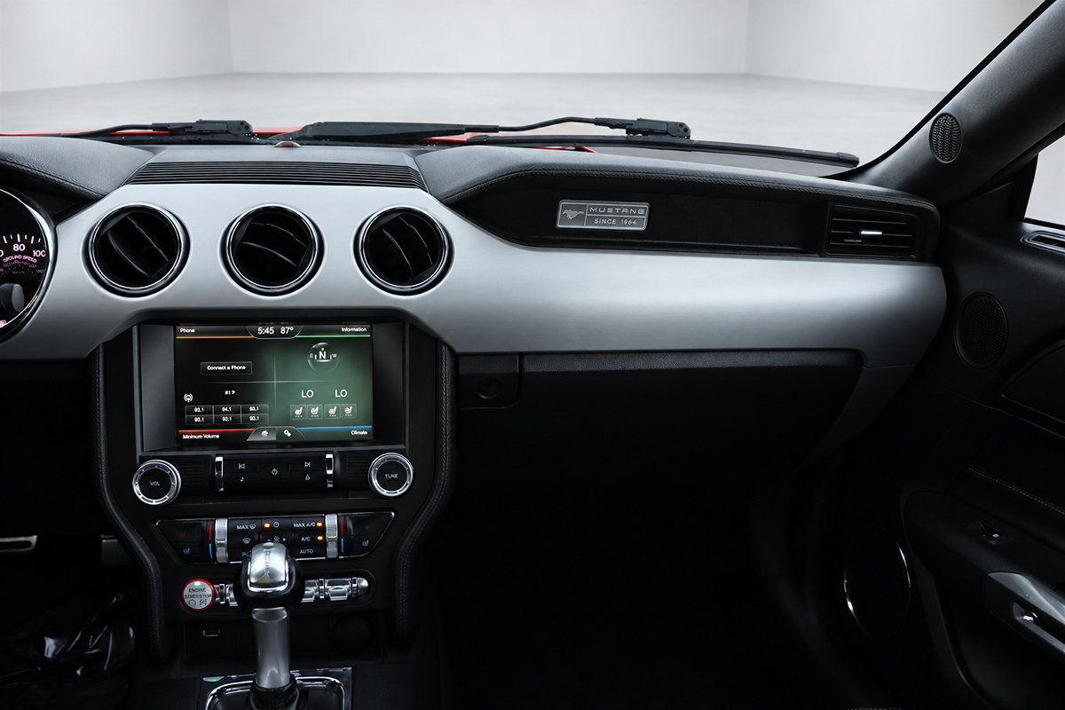 Used 2015 Ford Mustang Premium RWD image 27