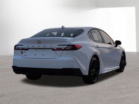 Certified 2026 Toyota Camry SE image 5