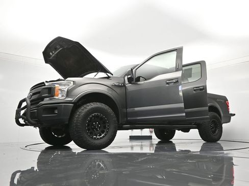 Used 2018 Ford F150 XLT w/ Equipment Group 302A Luxury AWD/4WD image 48