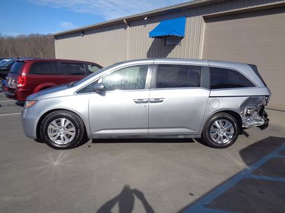 Used 2016 Honda Odyssey SE