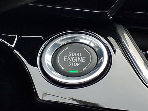 New 2026 Chevrolet Trax RS w/ Sunroof Package image 15