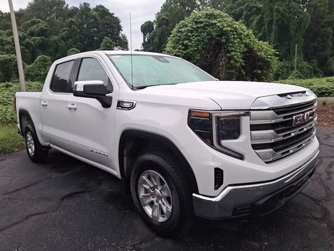 Used 2026 GMC Sierra 1500 SLE RWD image 3
