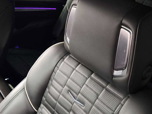 Used 2025 Cadillac Escalade Sport Platinum w/ LPO, Floor Liner Package AWD/4WD image 15