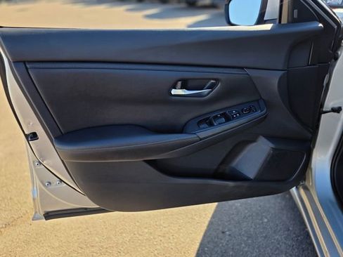 Used 2021 Nissan Sentra SV image 19