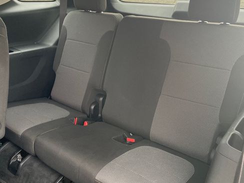 Used 2018 Chevrolet Traverse LT FWD image 18