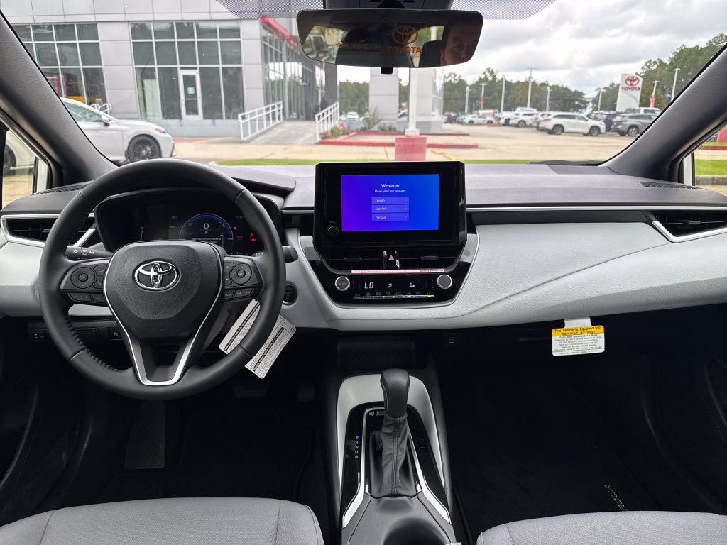 Certified 2026 Toyota Corolla SE FWD image 18