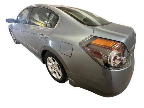 Used 2009 Nissan Altima 2.5 SL w/ SL Pkg FWD image 3