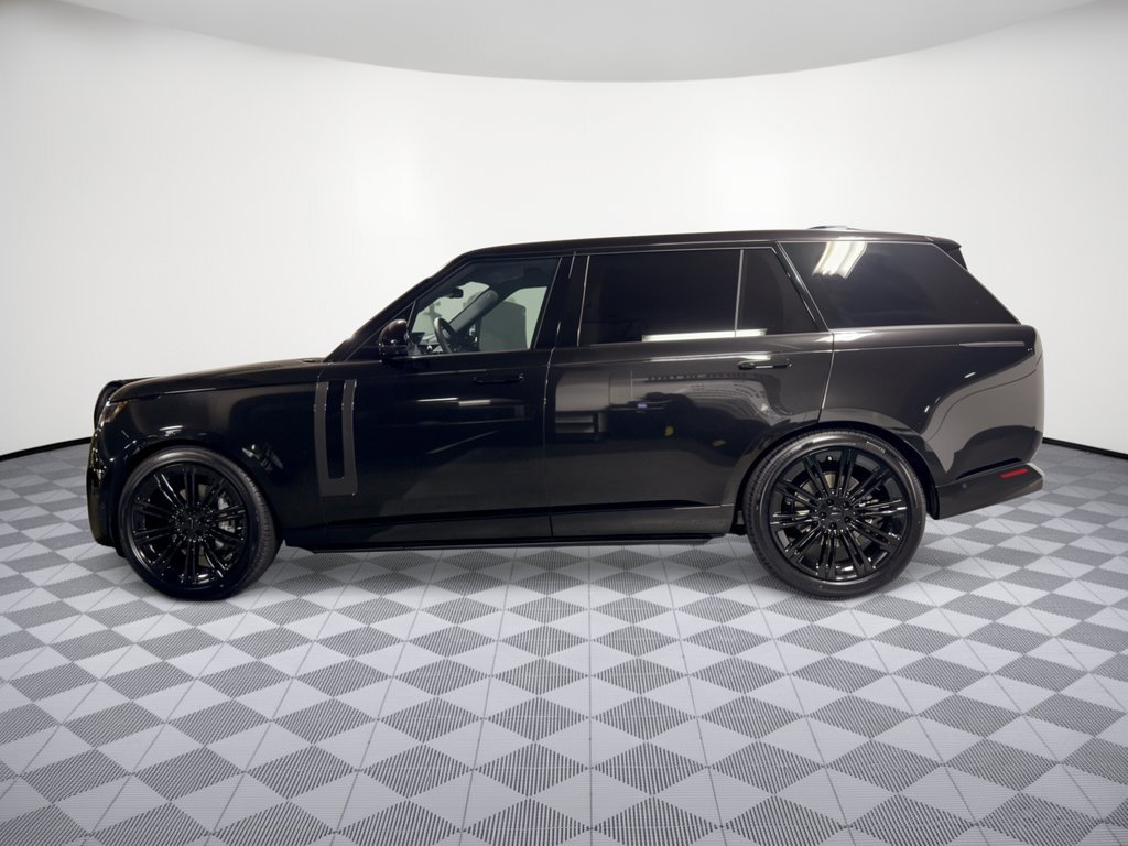 New 2026 Land Rover Range Rover Long Wheelbase SE AWD/4WD image 2