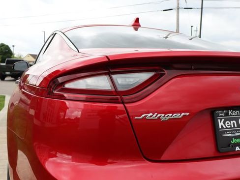 Used 2019 Kia Stinger Premium AWD/4WD image 31