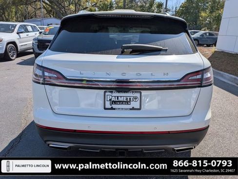 Certified 2022 Lincoln Nautilus Reserve w/ Equipment Group 201A AWD/4WD image 5