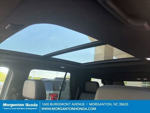 Used 2021 Chevrolet Tahoe Z71 w/ Z71 Signature Package AWD/4WD image 26