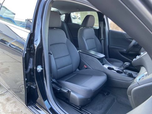 Used 2024 Chevrolet Malibu LT image 19