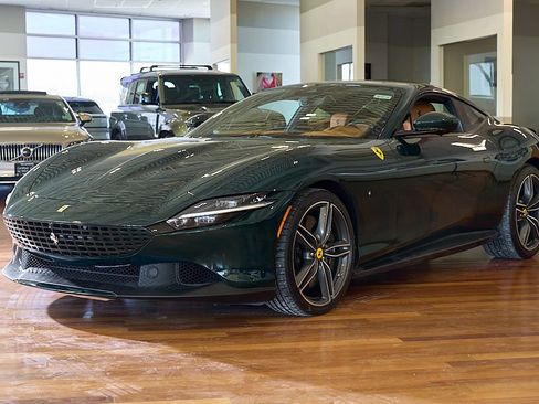 Used 2021 Ferrari Roma image 18