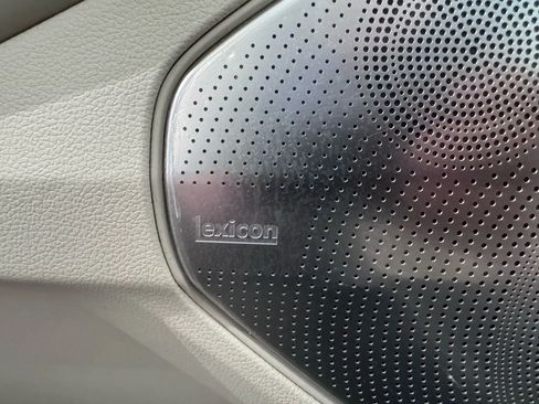 Used 2017 Genesis G90 3.3T Premium image 26