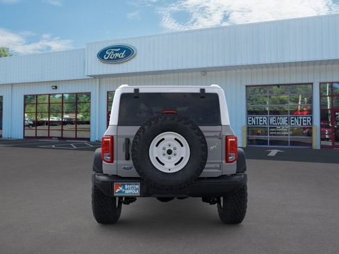 New 2026 Ford Bronco Heritage Edition image 5