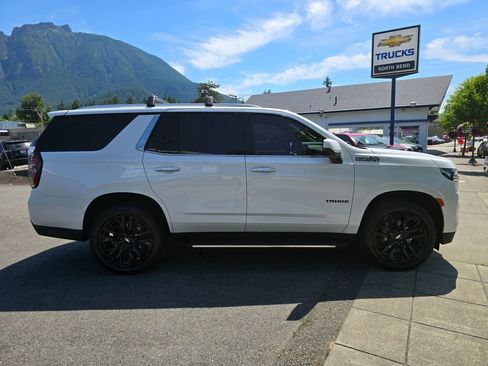 Used 2023 Chevrolet Tahoe High Country AWD/4WD image 4