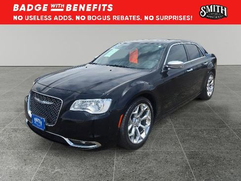 Used 2018 Chrysler 300 C w/ Safetytec Plus Group RWD image 8