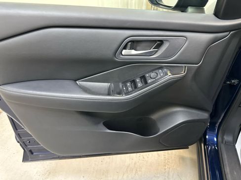 Certified 2024 Nissan Rogue SV image 26