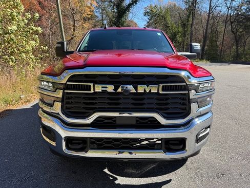 Used 2026 RAM 2500 Tradesman AWD/4WD image 3