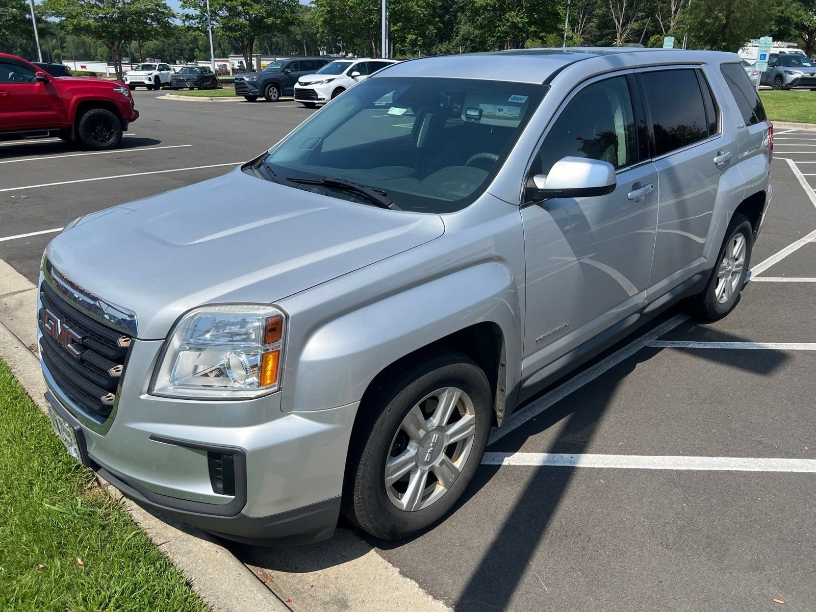 Used 2016 GMC Terrain SLE AWD/4WD image 16
