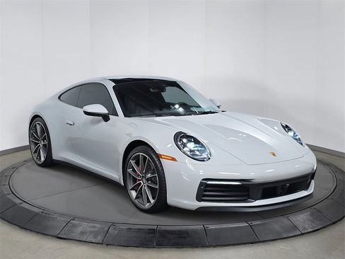 Used 2024 Porsche 911 Carrera S image 9