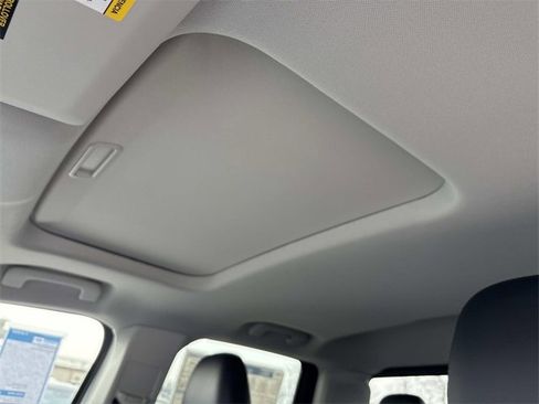 New 2026 Ford Maverick Lariat w/ Black Appearance Package image 22