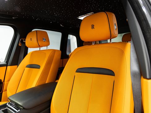 Certified 2024 Rolls-Royce Cullinan AWD/4WD image 35