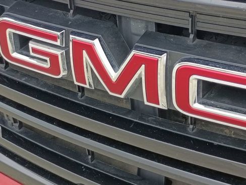 Used 2021 GMC Acadia SLT w/ Elevation Edition AWD/4WD image 18